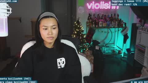 Snapshot of violishh chatting on 12/18/24, 11:08 follow me on twitter violishh and ig violishh  online show from 12/18/24, 11:08
