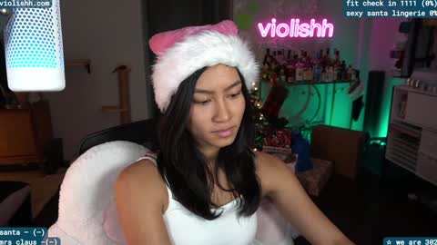 Snapshot of violishh chatting on 12/23/24, 11:17 follow me on twitter violishh and ig violishh  online show from 12/23/24, 11:17