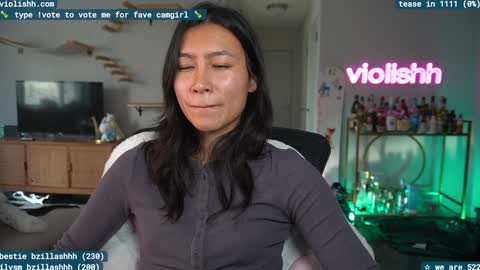 Snapshot of violishh chatting on 01/13/25, 07:53 follow me on twitter violishh and ig violishh  online show from 01/13/25, 07:53