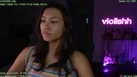 Snapshot of violishh chatting on 03/01/25, 11:47 follow me on twitter violishh and ig violishh  online show from 03/01/25, 11:47