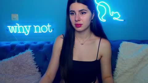 Snapshot of viollinalv chatting on 11/23/25, 05:40 viollinalv online show from 11/23/25, 05:40