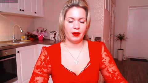 Snapshot of vip_juicy chatting on 02/11/25, 06:40 VelvettTime online show from 02/11/25, 06:40