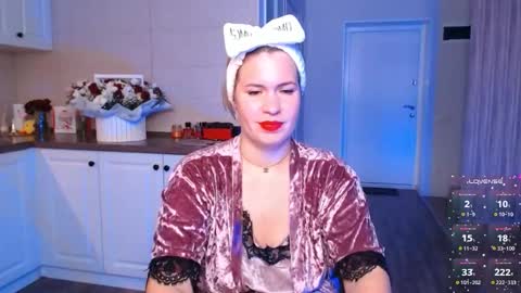 Snapshot of vip_juicy chatting on 09/13/25, 05:07 VelvettTime online show from 09/13/25, 05:07