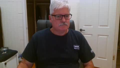 viper654321 online show from 09/23/25, 07:55