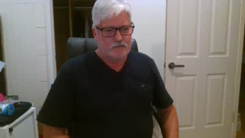 viper654321 online show from 12/14/25, 07:58