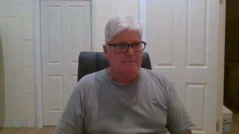 viper654321 online show from 04/17/26, 08:06