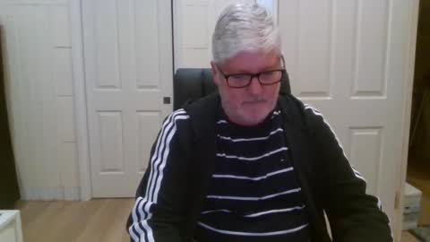 viper654321 online show from 06/25/26, 08:08
