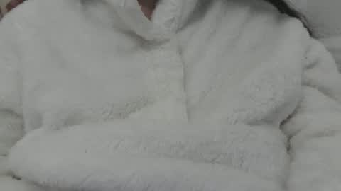 Snapshot of vir9in chatting on 12/21/25, 06:59 . online show from 12/21/25, 06:59