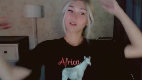 Pearl online show from 03/19/26, 03:10