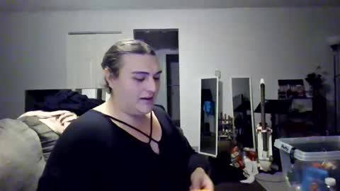 Snapshot of virgorian_enigma chatting on 09/16/25, 05:41 priscilla online show from 09/16/25, 05:41