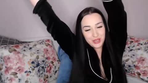 Vitalina online show from 12/24/24, 12:33