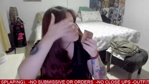 Snapshot of vitaxviper chatting on 01/14/25, 10:44 Vit a Viper online show from 01/14/25, 10:44