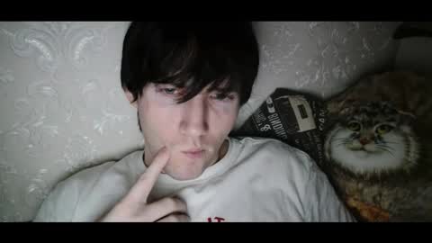 Snapshot of vitiligoboyy chatting on 11/27/25, 01:18 vitiligoboyy online show from 11/27/25, 01:18