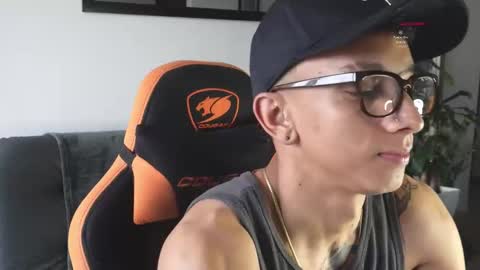 Snapshot of vito_benz chatting on 10/26/25, 12:00 VITO BENZ online show from 10/26/25, 12:00