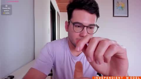 Vito Ferrer online show from 10/26/25, 12:22