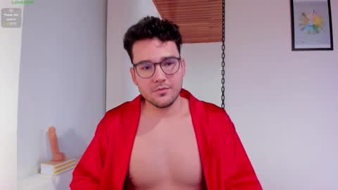 Vito Ferrer online show from 10/27/25, 01:37