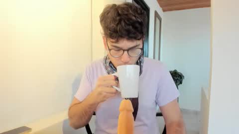 Vito Ferrer online show from 11/15/25, 11:40