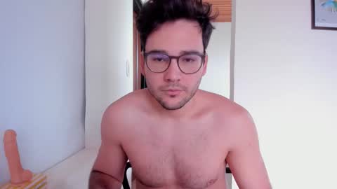 Vito Ferrer online show from 11/24/25, 12:05