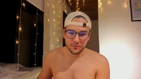 Vito Ferrer online show from 11/26/25, 12:44