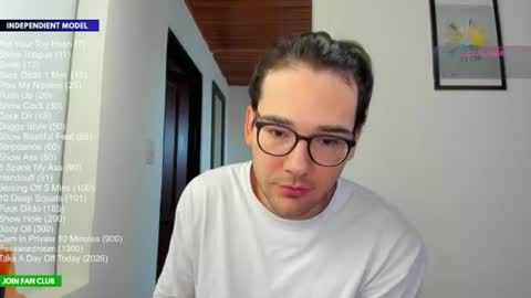 Snapshot of vito_ferrero chatting on 06/21/26, 11:13 Vito Ferrer online show from 06/21/26, 11:13