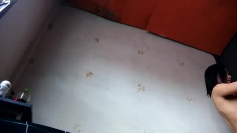 kim online show from 09/09/25, 05:51