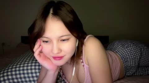 Snapshot of vivatrude chatting on 06/27/26, 03:50 Sonya online show from 06/27/26, 03:50