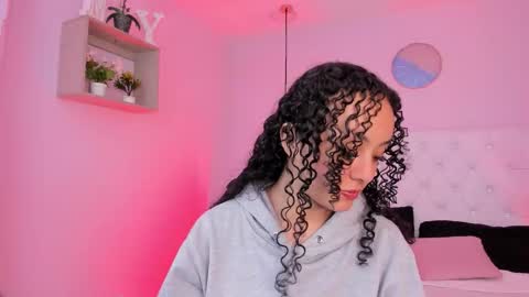 Vivi online show from 11/02/25, 03:42