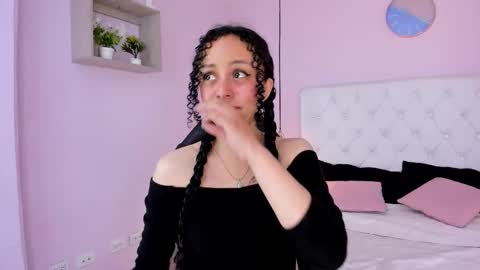 Vivi online show from 11/24/25, 03:28