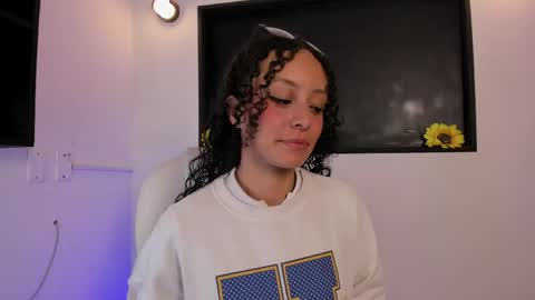 Vivi online show from 04/16/26, 03:29