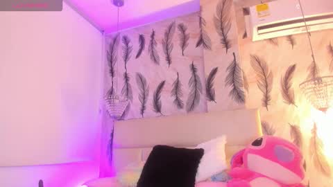 Viviana  online show from 11/19/25, 10:43