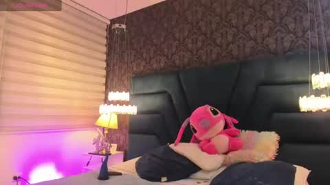 Snapshot of vivi_prinncess chatting on 07/19/26, 01:09 Viviana online show from 07/19/26, 01:09