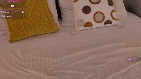 vivi_west online show from 06/09/26, 05:24