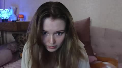 vivian_alison online show from 04/18/26, 06:34