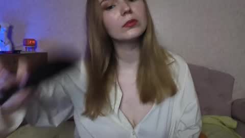 vivian_alison online show from 04/23/26, 06:54