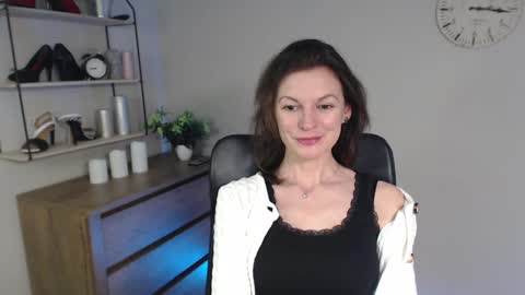 Vivian online show from 02/07/25, 08:01