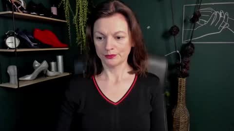 Vivian online show from 03/12/25, 07:02