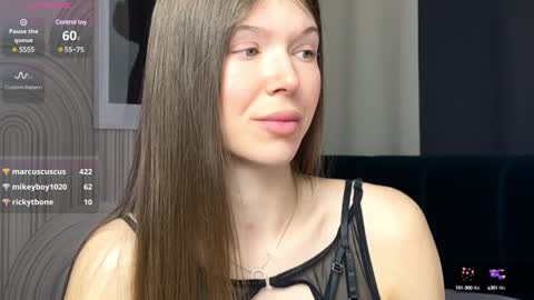 Vivian Evans online show from 02/09/25, 04:04