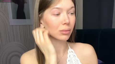 Vivian Evans online show from 02/20/25, 01:03