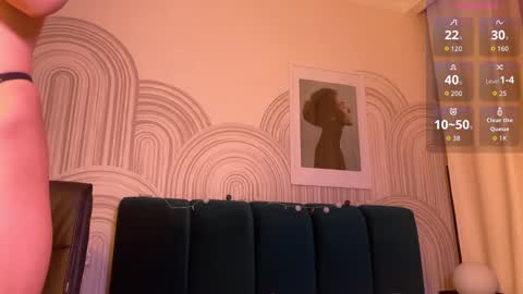 Vivian Evans online show from 12/20/25, 12:07