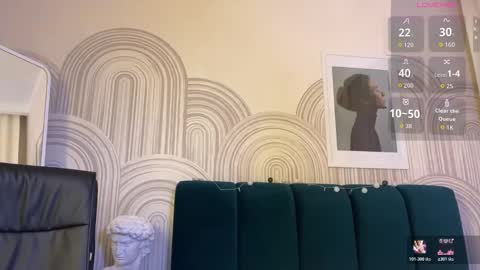 Vivian Evans online show from 12/23/25, 01:14