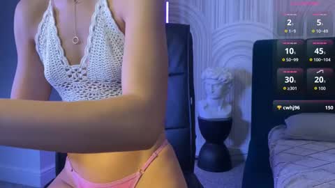 Vivian Evans online show from 03/19/26, 02:15