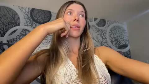 Vivian Evans online show from 07/02/26, 03:23