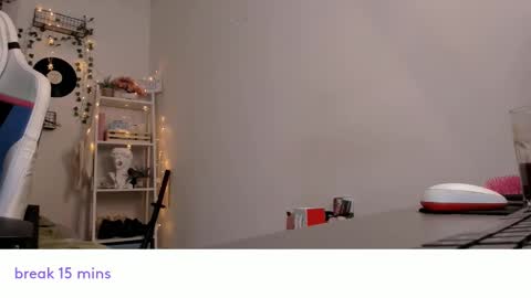 Snapshot of vivian_qwerty chatting on 12/25/24, 07:14 vivian_qwerty online show from 12/25/24, 07:14