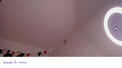 Snapshot of vivian_qwerty chatting on 02/15/25, 07:16 vivian_qwerty online show from 02/15/25, 07:16