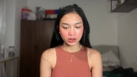 Vivian online show from 04/20/26, 01:52