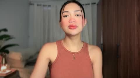 Vivian online show from 06/04/26, 10:05