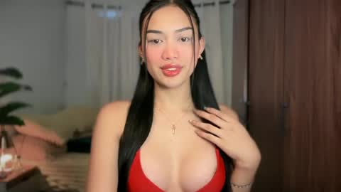 Vivian online show from 06/21/26, 12:35