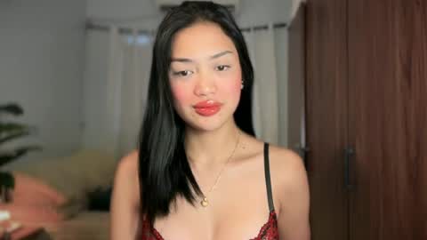 Vivian online show from 07/05/26, 10:28