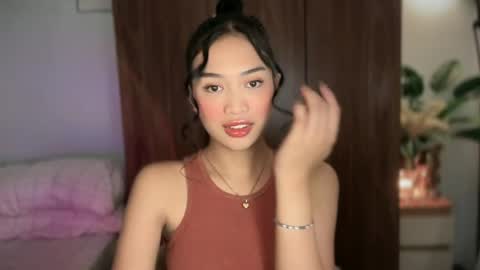 Vivian online show from 07/16/26, 11:22