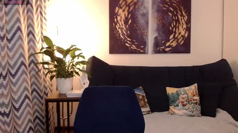 Snapshot of vivian_soul chatting on 12/05/24, 05:17 Vivian online show from 12/05/24, 05:17